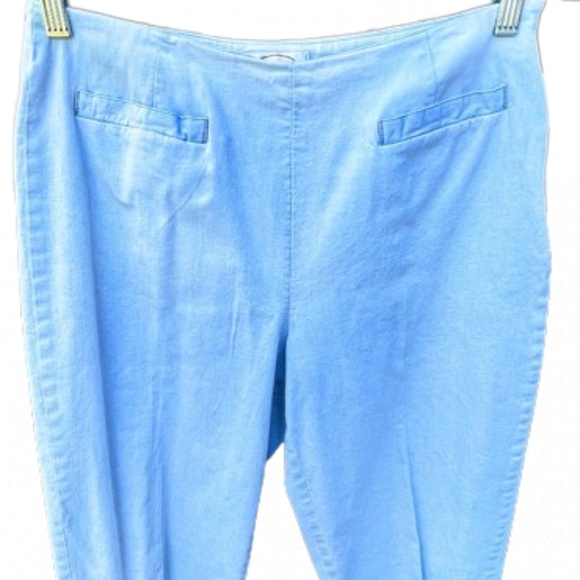 💙Talbots Cotton Cropped Pants 🎉Host Pick - Picture 2 of 12